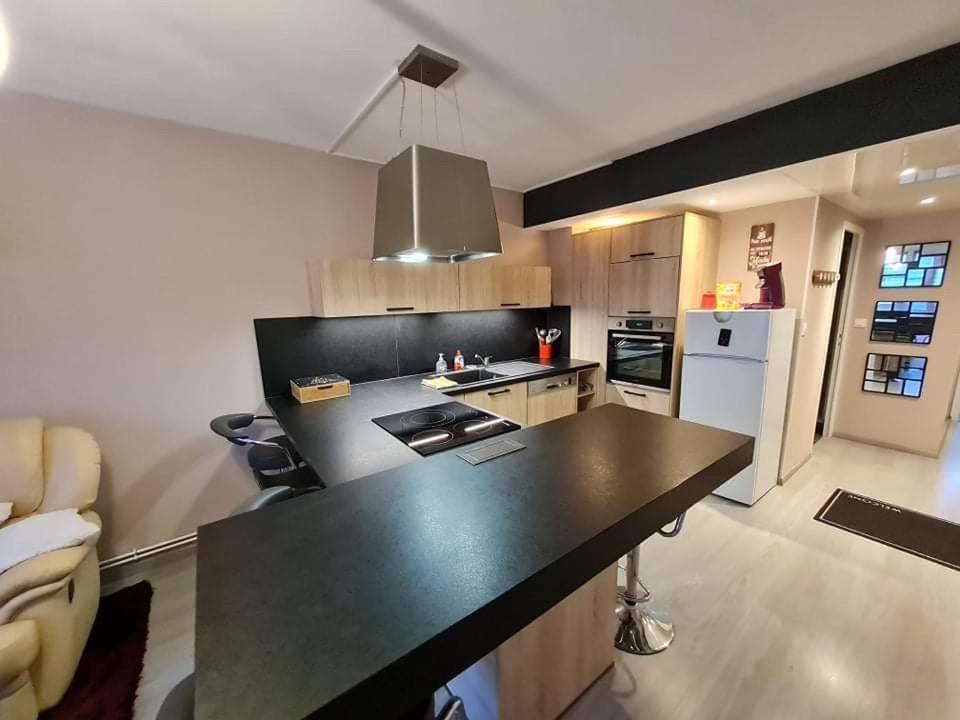 Chez Romain, Appartement Proche Commerces Et Centre Ville Avec Wifi Verdun-sur-Meuse Exterior photo